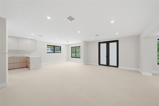 6332 SW 28th Street, Miami, FL 33155