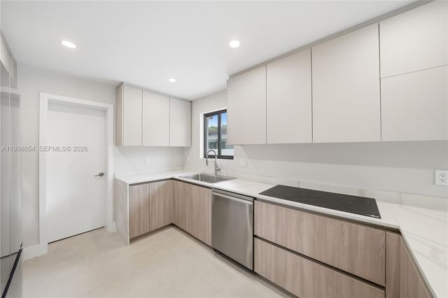 6332 SW 28th Street, Miami, FL 33155