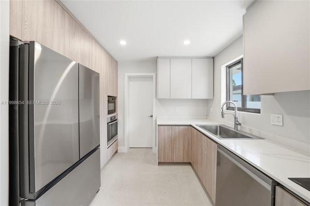 6332 SW 28th Street, Miami, FL 33155