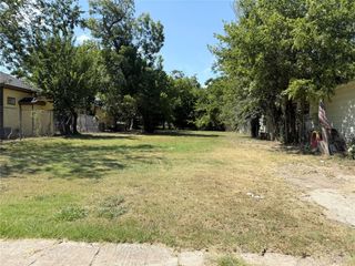 3703 Carl Street, Dallas, TX 75210