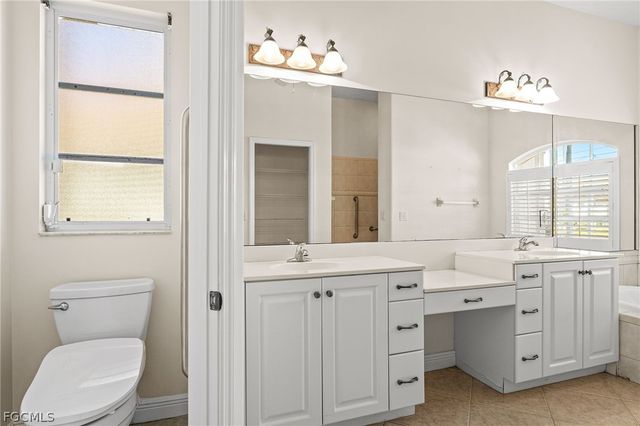 2822 SW 49th TER, Cape Coral, FL 33914