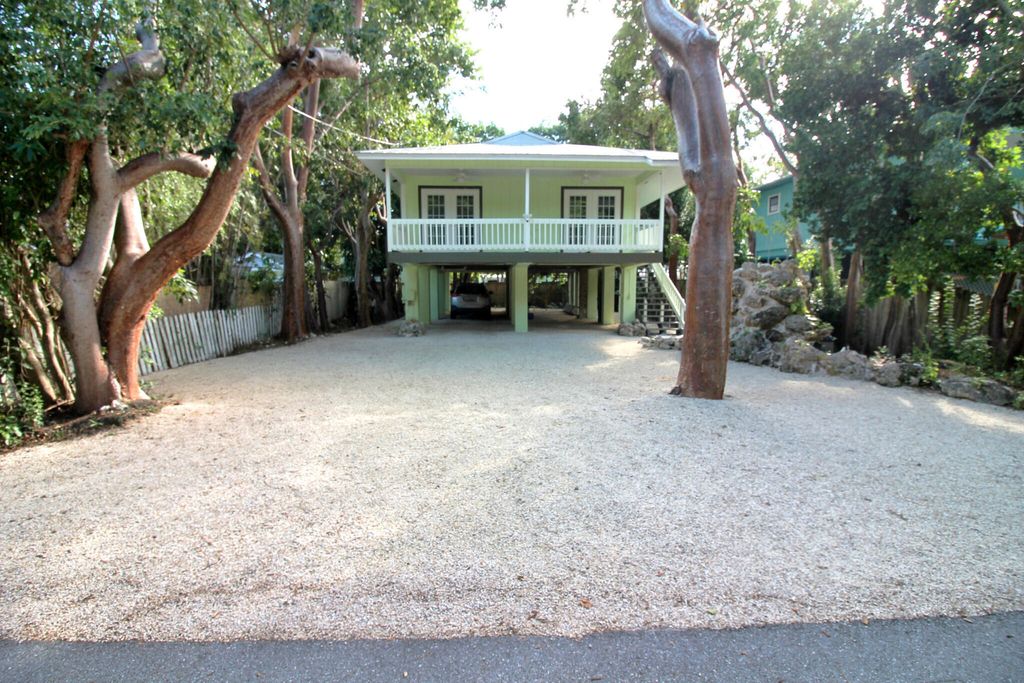N 146 Sunrise Drive, Key Largo, FL 33070