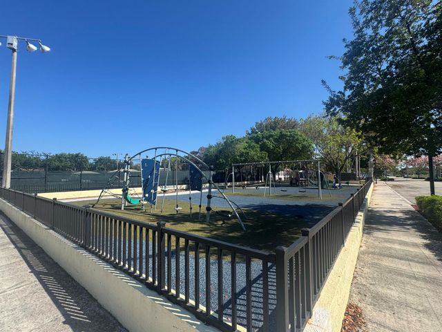 429 NE 1st Street, Pompano Beach, FL 33060