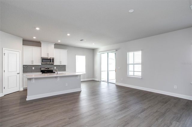 10179 GLIDING EAGLE WAY, Land O Lakes, FL 34638