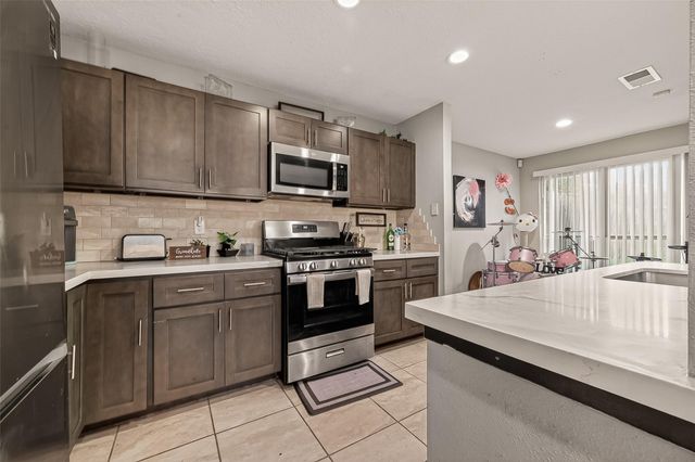 2519 Spring Dusk Lane, Spring, TX 77373