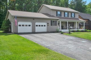 90 Field Green Drive, Colchester (colchester), VT 05468