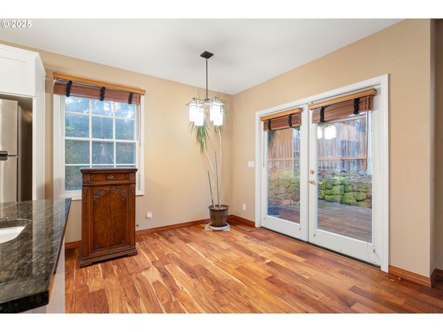 7799 Sw MONTCLAIR Dr, Portland, OR 97225