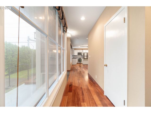 7799 Sw MONTCLAIR Dr, Portland, OR 97225