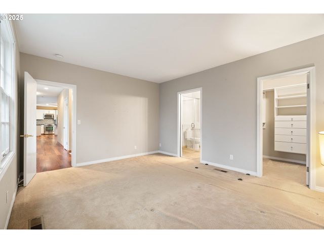 7799 Sw MONTCLAIR Dr, Portland, OR 97225