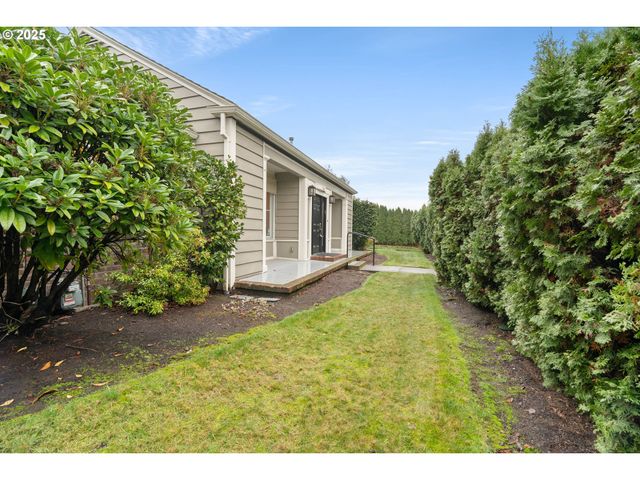 7799 Sw MONTCLAIR Dr, Portland, OR 97225