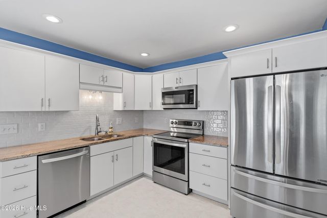 449 Pepperhill Road, Southport, NC 28461