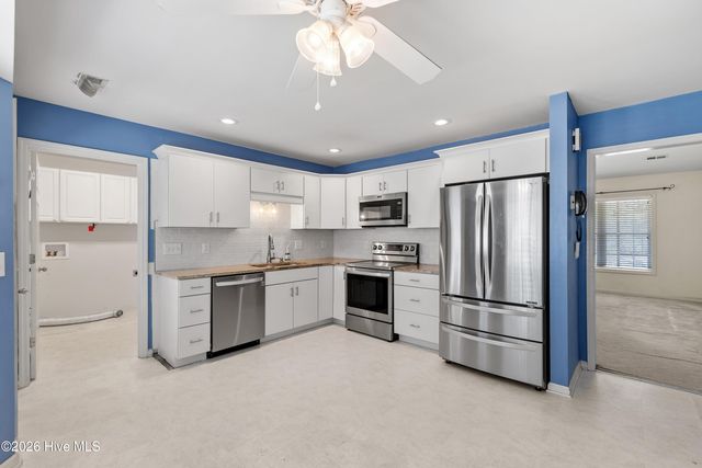 449 Pepperhill Road, Southport, NC 28461