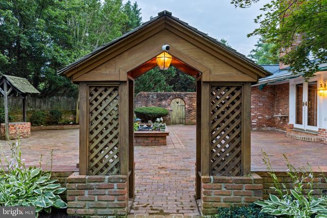 4053 CRESCENT RD, Ellicott City, MD 21042