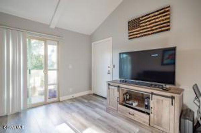 1904 Heywood Street L, Simi Valley, CA 93065