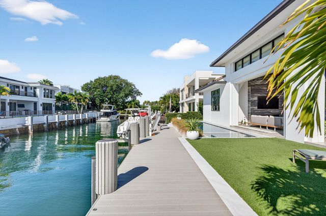 520 Golden Harbour Drive, Boca Raton, FL 33432