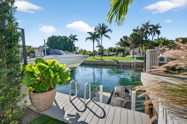 520 Golden Harbour Drive, Boca Raton, FL 33432