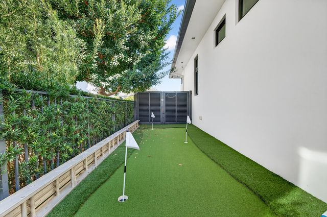 520 Golden Harbour Drive, Boca Raton, FL 33432