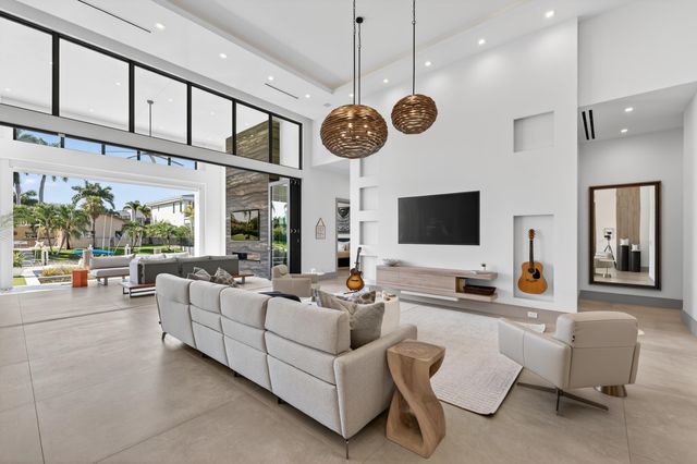 520 Golden Harbour Drive, Boca Raton, FL 33432