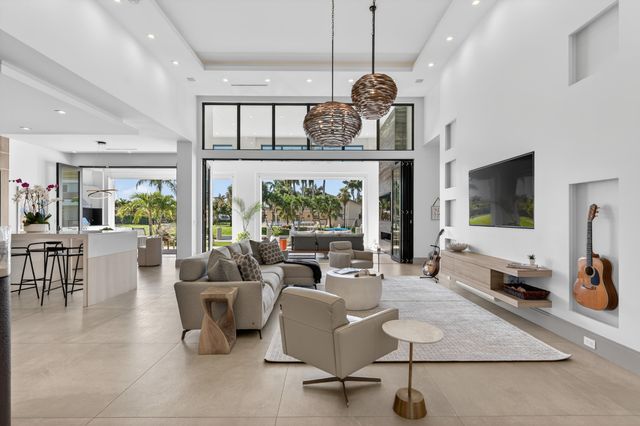 520 Golden Harbour Drive, Boca Raton, FL 33432