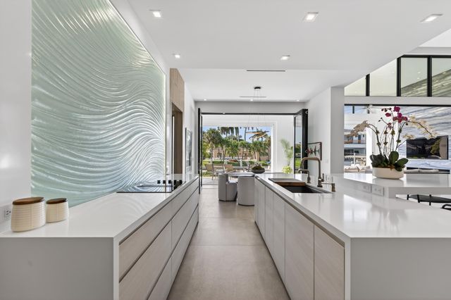 520 Golden Harbour Drive, Boca Raton, FL 33432