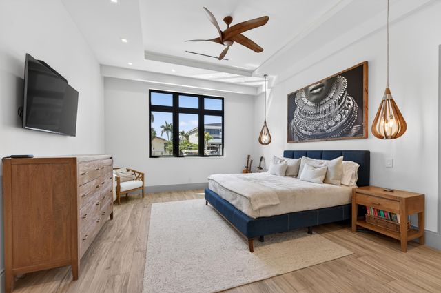 520 Golden Harbour Drive, Boca Raton, FL 33432