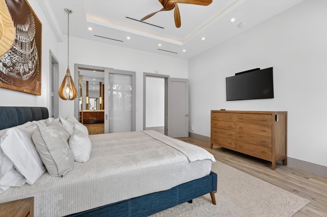 520 Golden Harbour Drive, Boca Raton, FL 33432