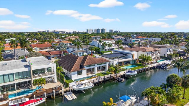 520 Golden Harbour Drive, Boca Raton, FL 33432