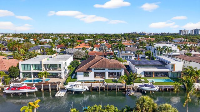 520 Golden Harbour Drive, Boca Raton, FL 33432