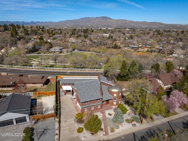 2425 Foley Way, Reno, NV 89509