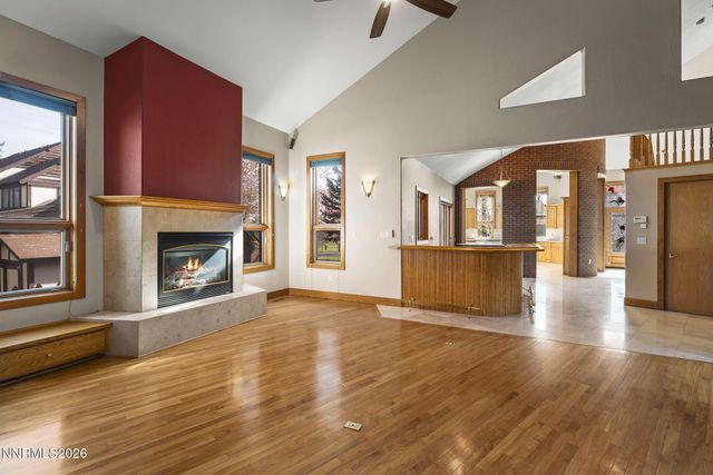 2425 Foley Way, Reno, NV 89509