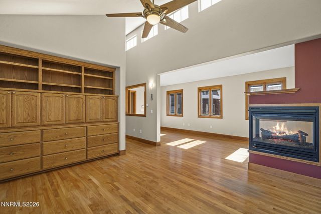 2425 Foley Way, Reno, NV 89509