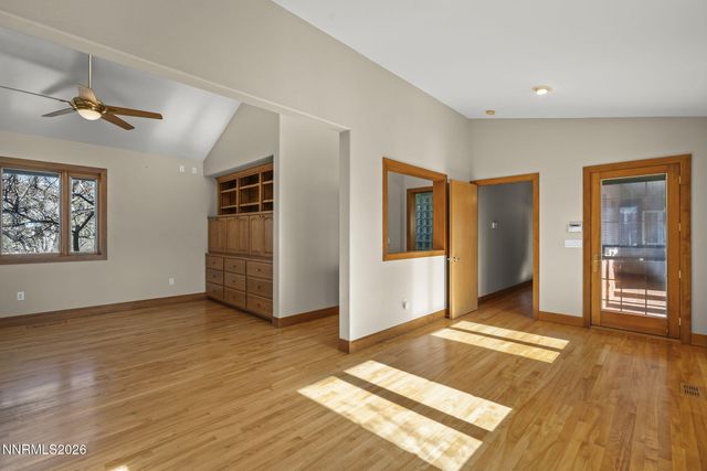 2425 Foley Way, Reno, NV 89509