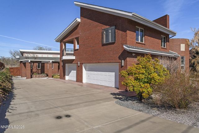 2425 Foley Way, Reno, NV 89509