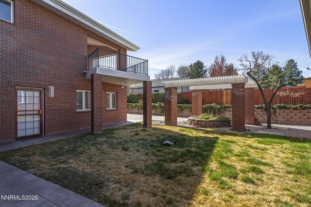 2425 Foley Way, Reno, NV 89509