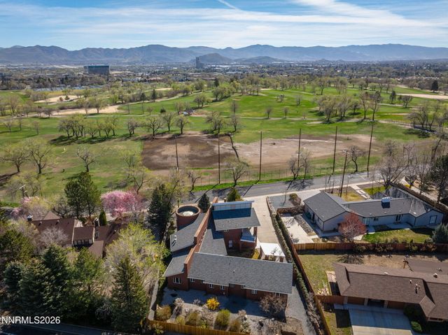 2425 Foley Way, Reno, NV 89509