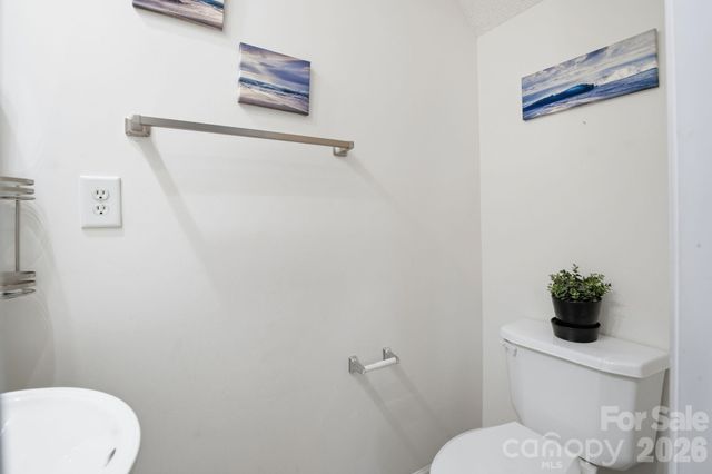 8376 Rudolph Road, Charlotte, NC 28216