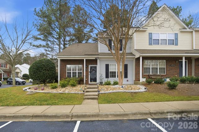 8376 Rudolph Road, Charlotte, NC 28216