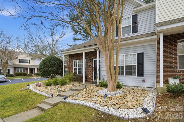 8376 Rudolph Road, Charlotte, NC 28216