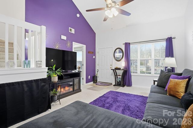 8376 Rudolph Road, Charlotte, NC 28216