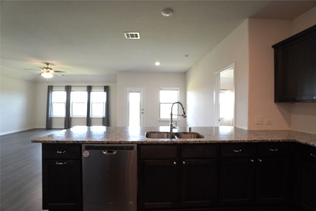 476 Declaration Way, Fate, TX 75189