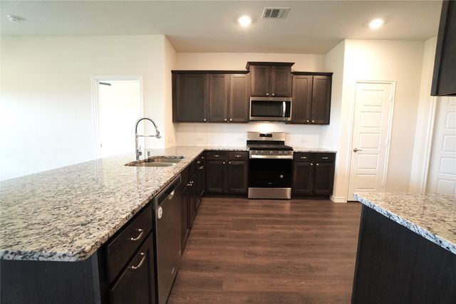 476 Declaration Way, Fate, TX 75189