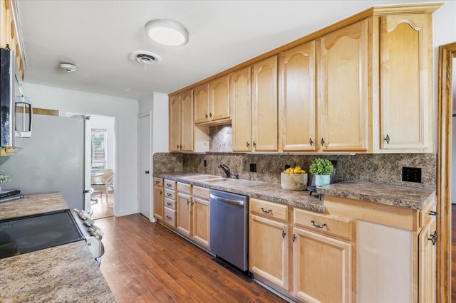 2605 Buckingham Drive, Denton, TX 76209