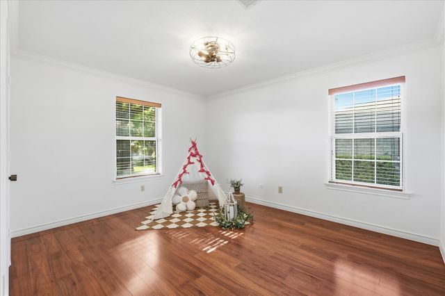 2605 Buckingham Drive, Denton, TX 76209
