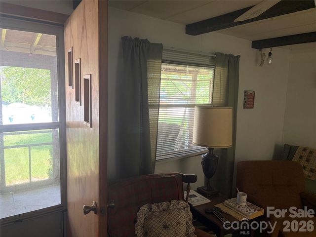 42 Country Meadows Road, Burnsville, NC 28714