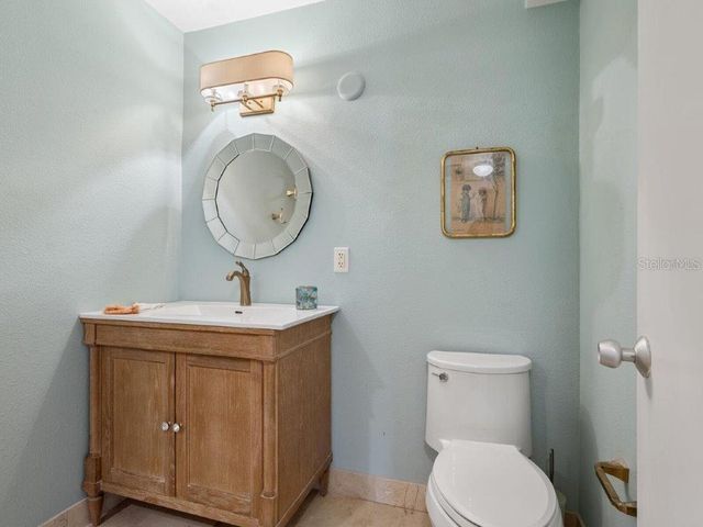 2155 WOOD STREET B17, Sarasota, FL 34237