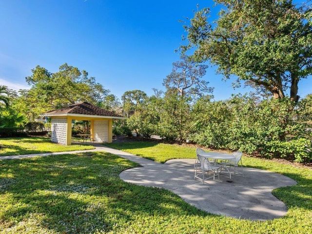 2155 WOOD STREET B17, Sarasota, FL 34237