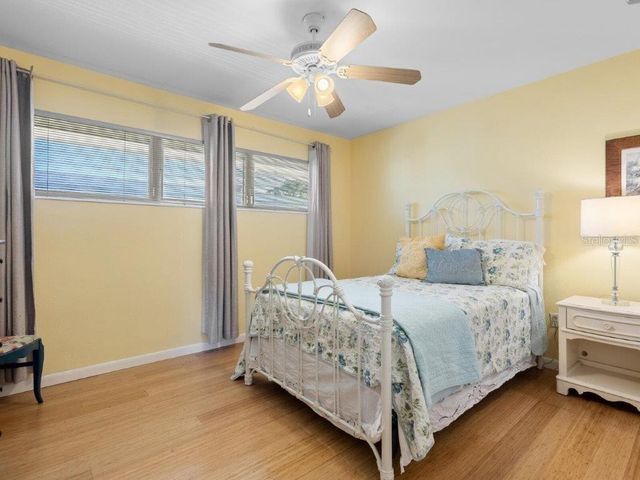 2155 WOOD STREET B17, Sarasota, FL 34237