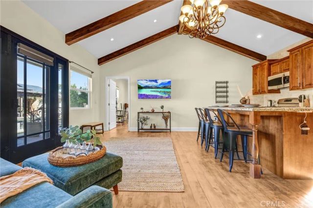 19394 Halsted Street, Northridge, CA 91324