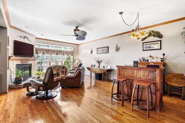 338 Veneto, Bloomingdale, IL 60108