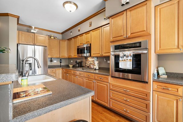 338 Veneto, Bloomingdale, IL 60108